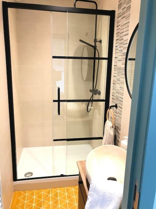 Duplex Avec Terrasse Quartier Europeen Căn hộ *